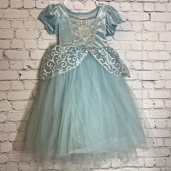 Winnie Baby Cinderella look dress velvet bodice layers of netting skirt. Sz 120 - Picture 4 of 9